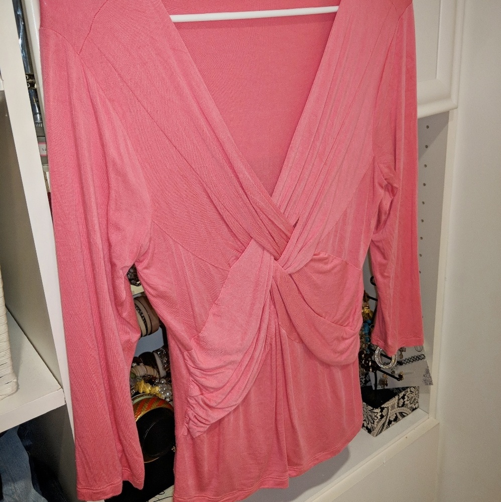 Pink top - Size Medium - Picture 3 of 3